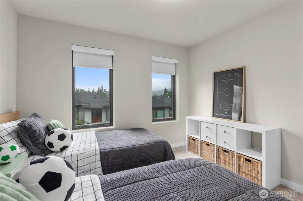 12873 SE 75th Road Newcastle, WA 98056