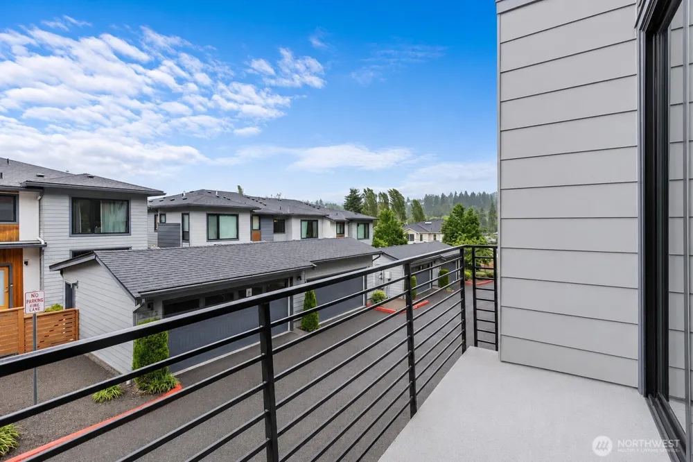 12873 SE 75th Road Newcastle, WA 98056