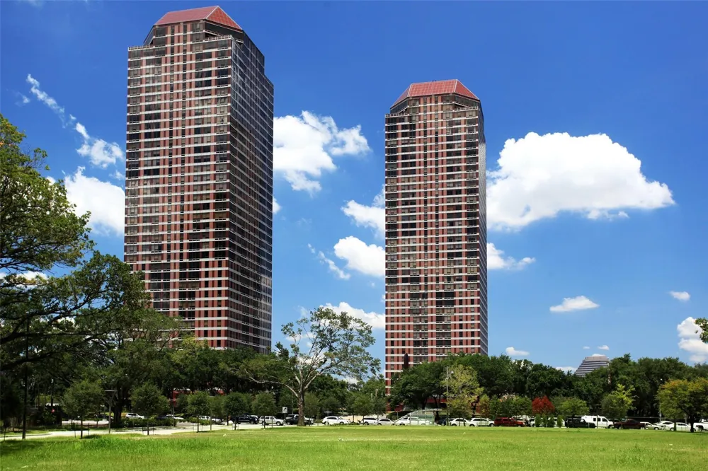 5110 San Felipe Street #31W Houston, TX 77056