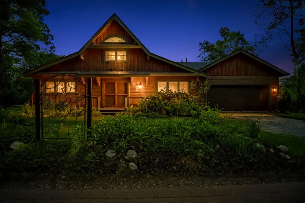 210 Spring Lake Drive Chelsea, MI 48118