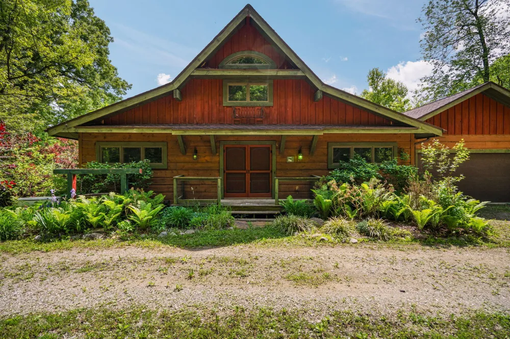 210 Spring Lake Drive Chelsea, MI 48118