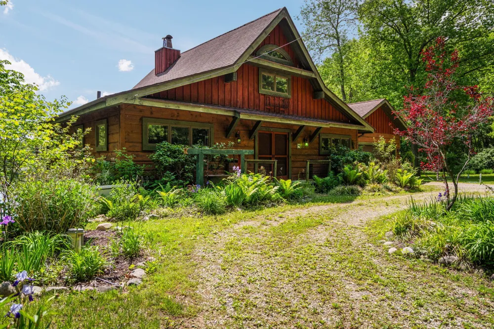 210 Spring Lake Drive Chelsea, MI 48118
