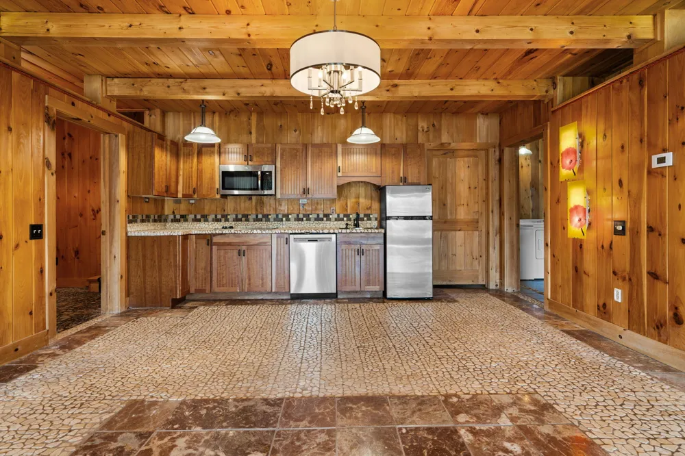 210 Spring Lake Drive Chelsea, MI 48118