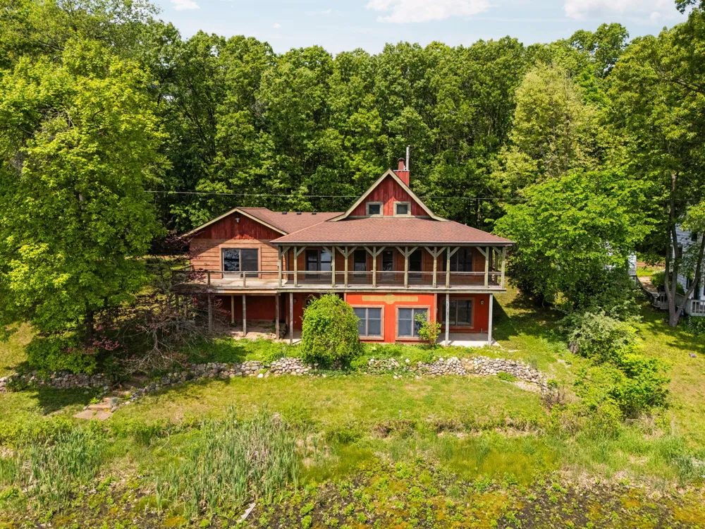 210 Spring Lake Drive Chelsea, MI 48118
