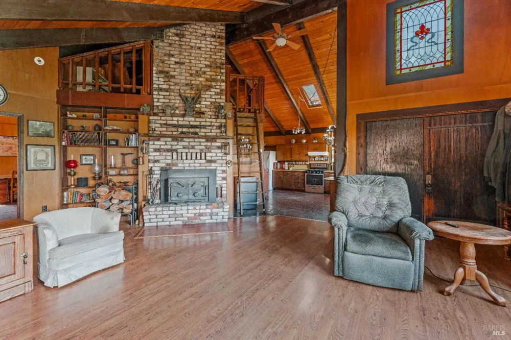 18396 Mariposa Creek Road Willits, CA 95490
