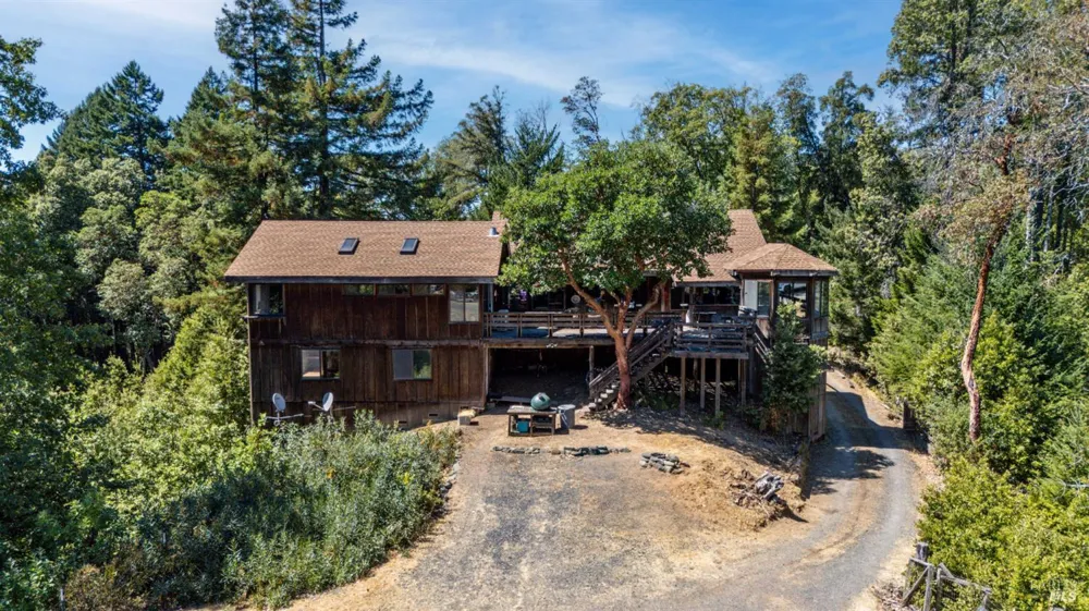 18396 Mariposa Creek Road Willits, CA 95490