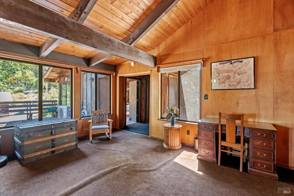 18396 Mariposa Creek Road Willits, CA 95490