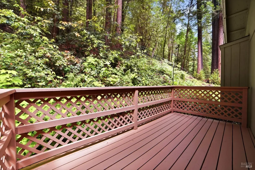 14920 Willow Road Guerneville, CA 95446
