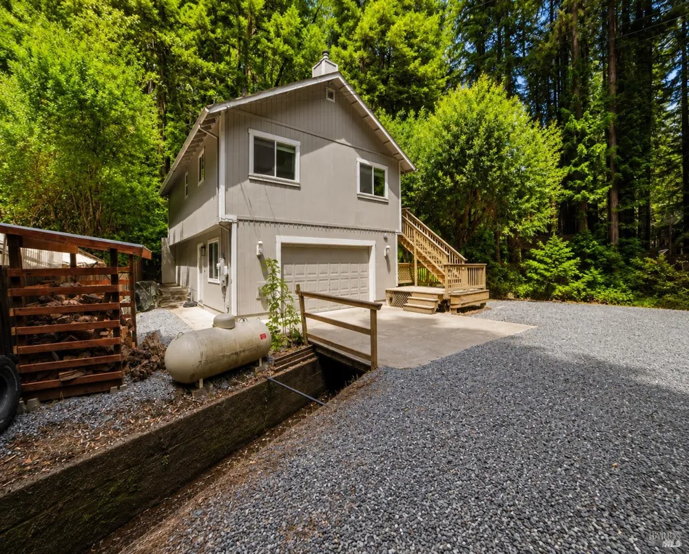 14920 Willow Road Guerneville, CA 95446