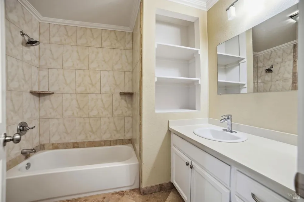 14920 Willow Road Guerneville, CA 95446