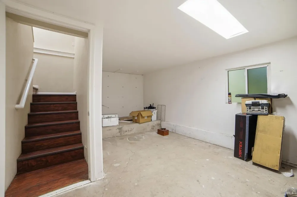 14920 Willow Road Guerneville, CA 95446