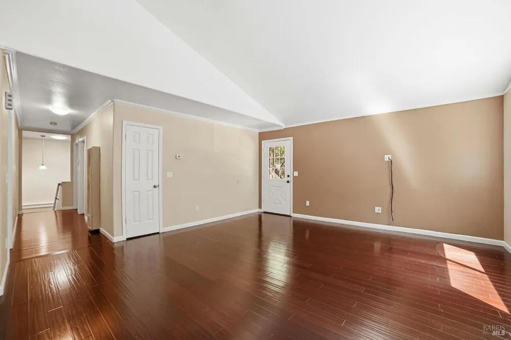 14920 Willow Road Guerneville, CA 95446