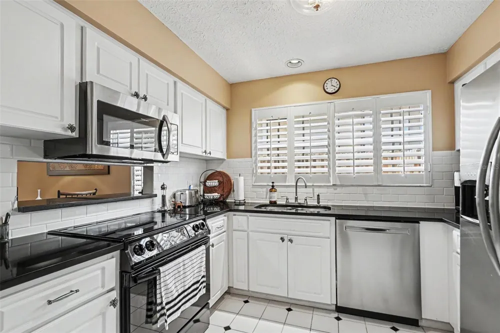3053 S CONCORDIA AVENUE #A Tampa, FL 33629