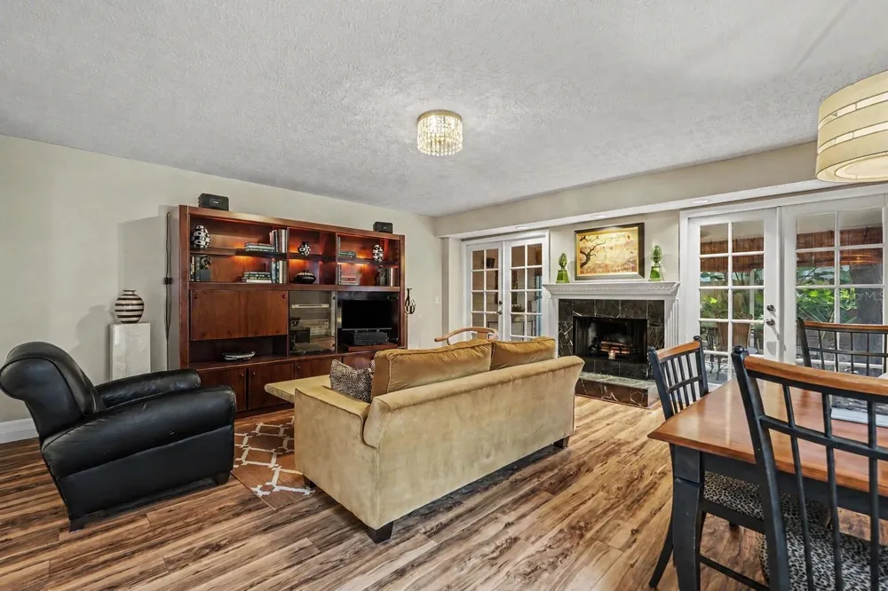 3053 S CONCORDIA AVENUE #A Tampa, FL 33629