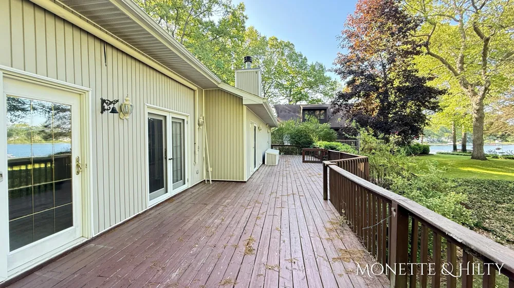 2550 Cove Road Twin Lake, MI 49457
