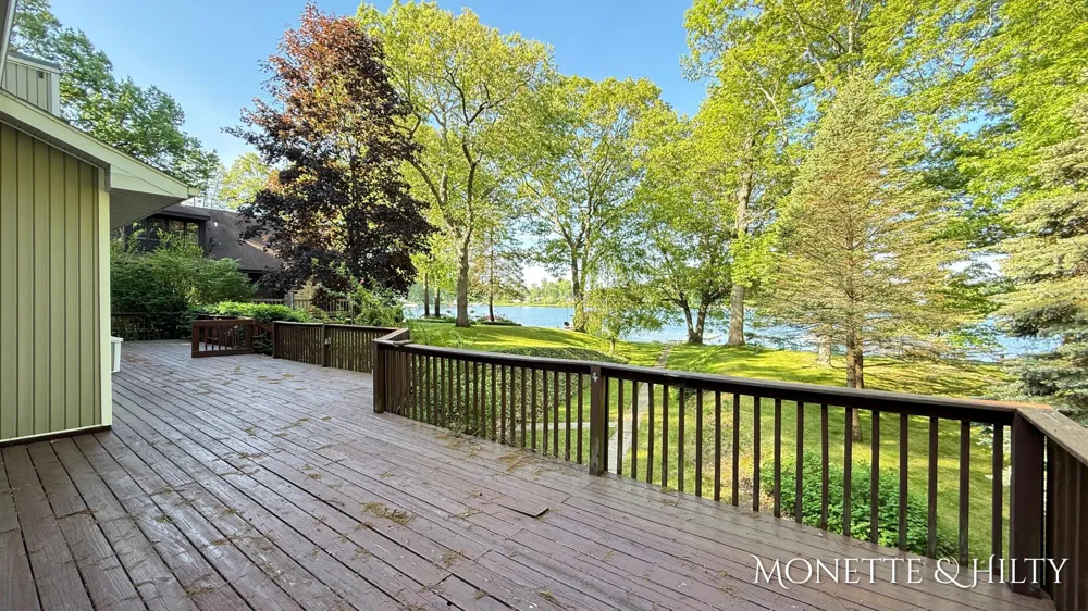 2550 Cove Road Twin Lake, MI 49457