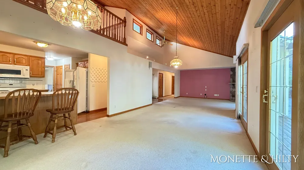 2550 Cove Road Twin Lake, MI 49457