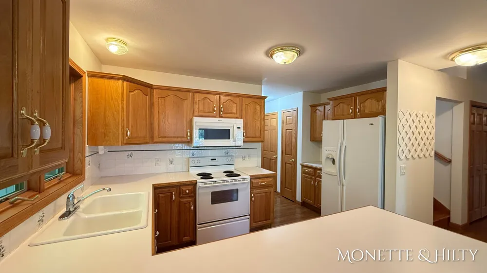 2550 Cove Road Twin Lake, MI 49457
