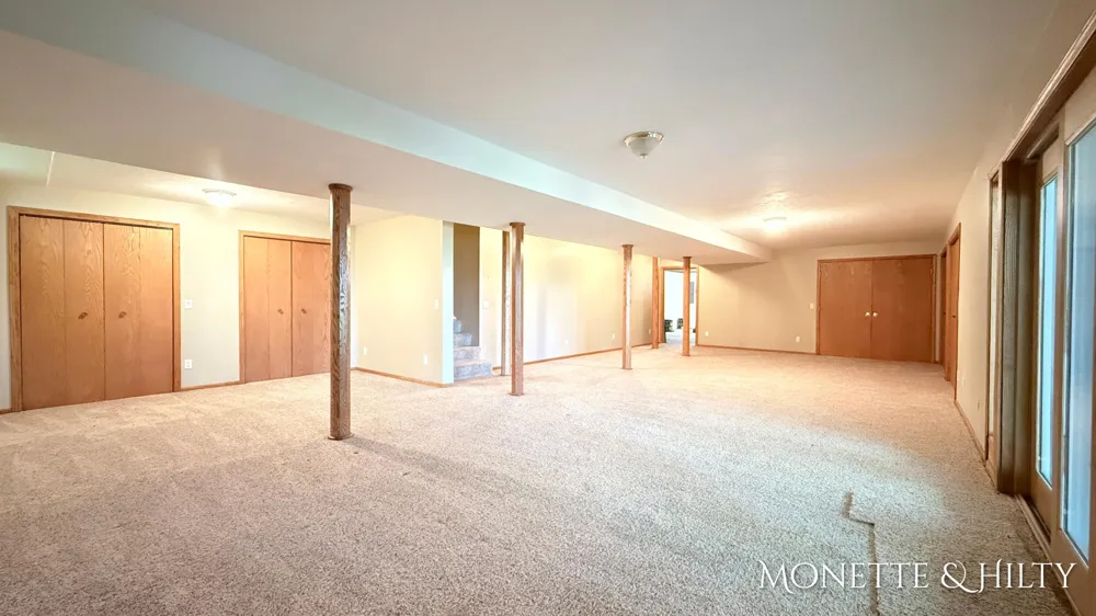 2550 Cove Road Twin Lake, MI 49457