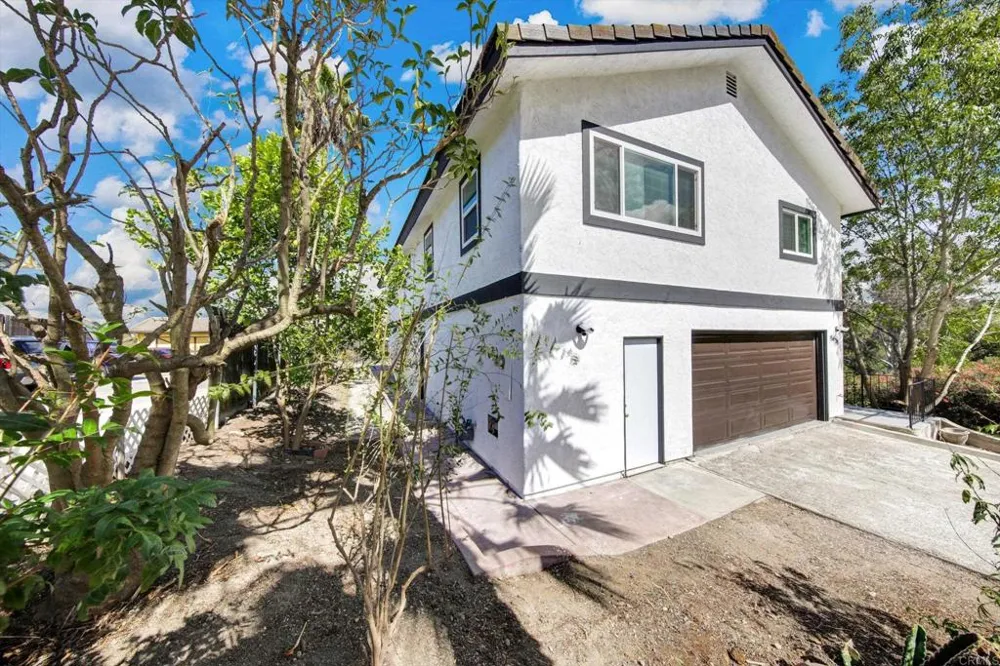 8438 Fanita Drive Santee, CA 92071