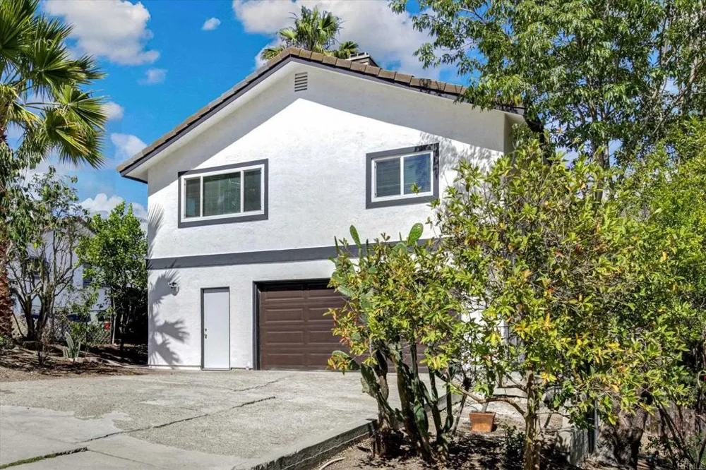 8438 Fanita Drive Santee, CA 92071