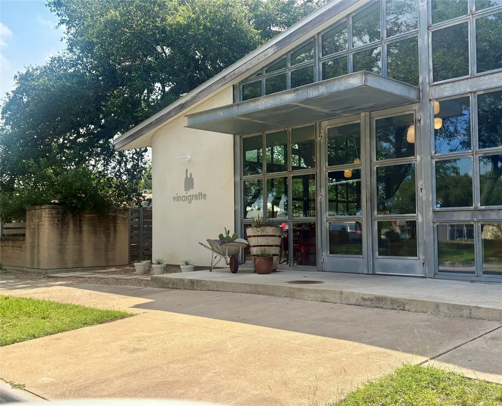300 Crockett Street #114 Austin, TX 78704