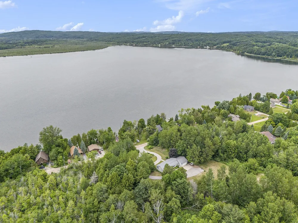 5505 Indian Trail Blaine Township, MI 49635