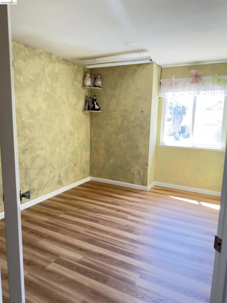 10 live Oak Pittsburg, CA 94565