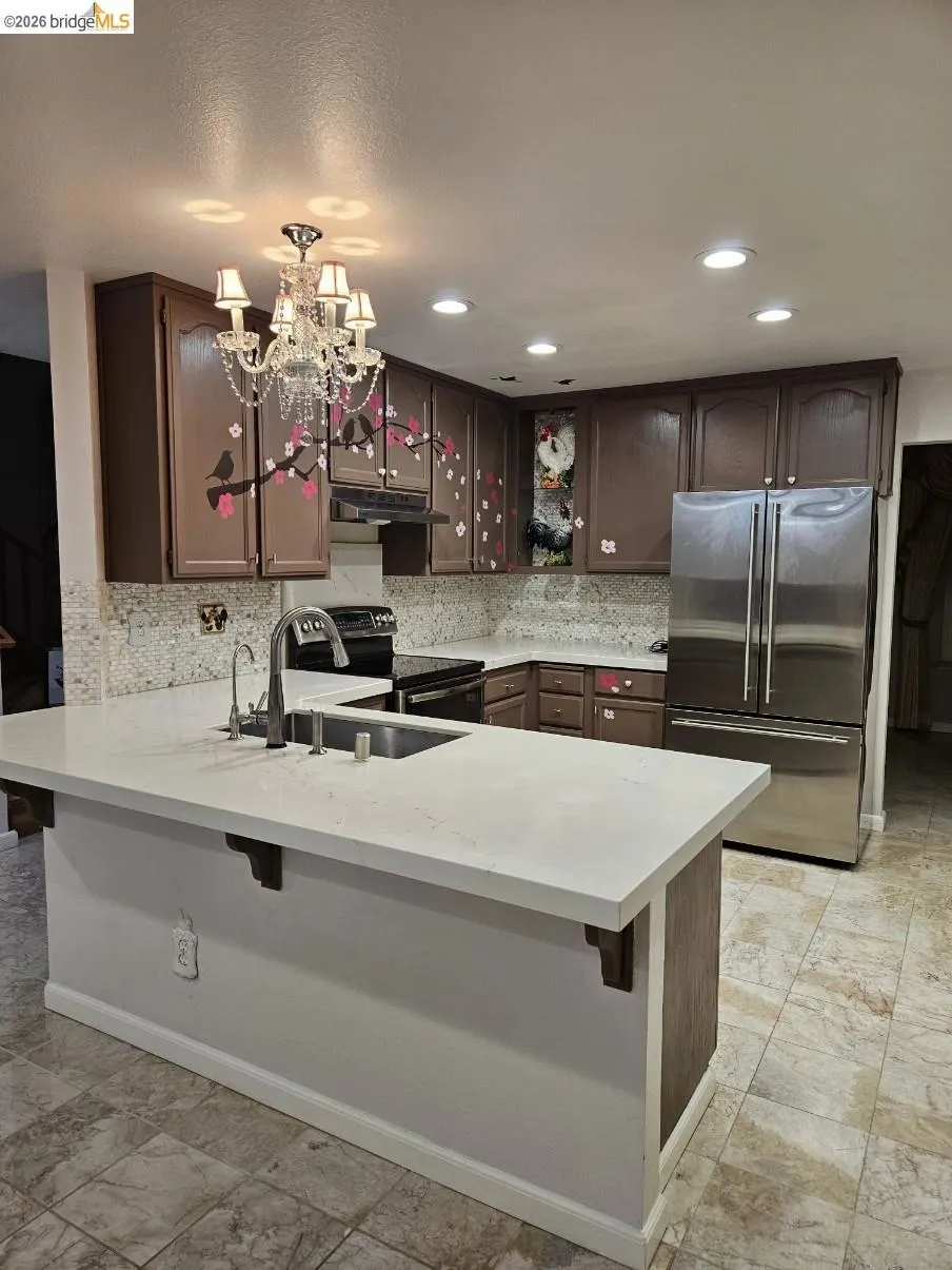 10 live Oak Pittsburg, CA 94565