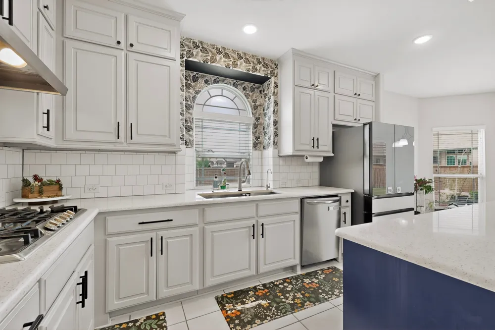 1296 Pleasant Run Drive Haslet, TX 76052