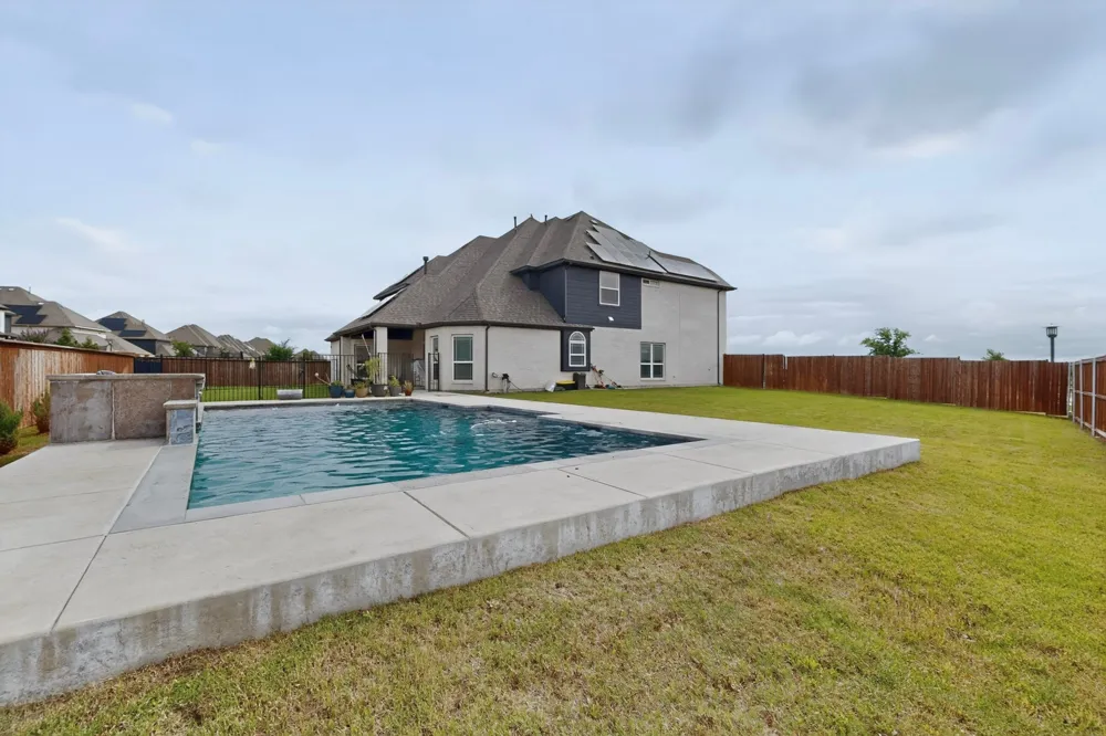 1296 Pleasant Run Drive Haslet, TX 76052