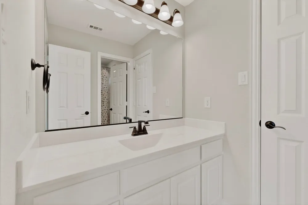 1296 Pleasant Run Drive Haslet, TX 76052