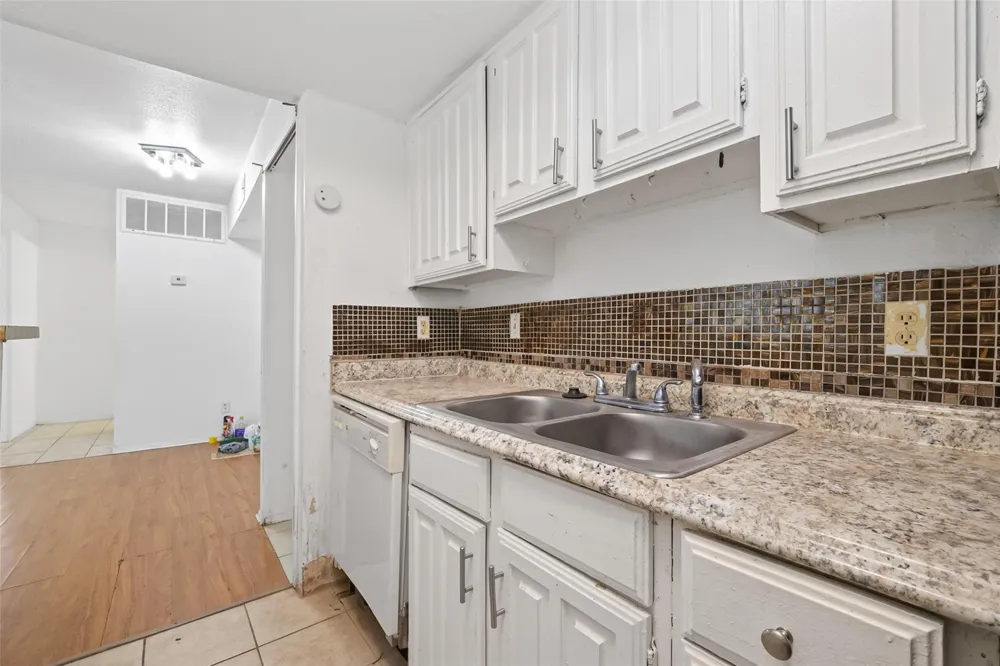 6001 Reims Road #802 Houston, TX 77036