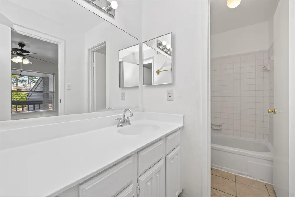 6001 Reims Road #802 Houston, TX 77036