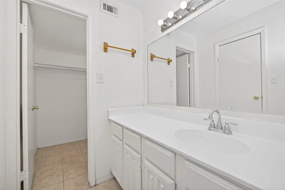 6001 Reims Road #802 Houston, TX 77036