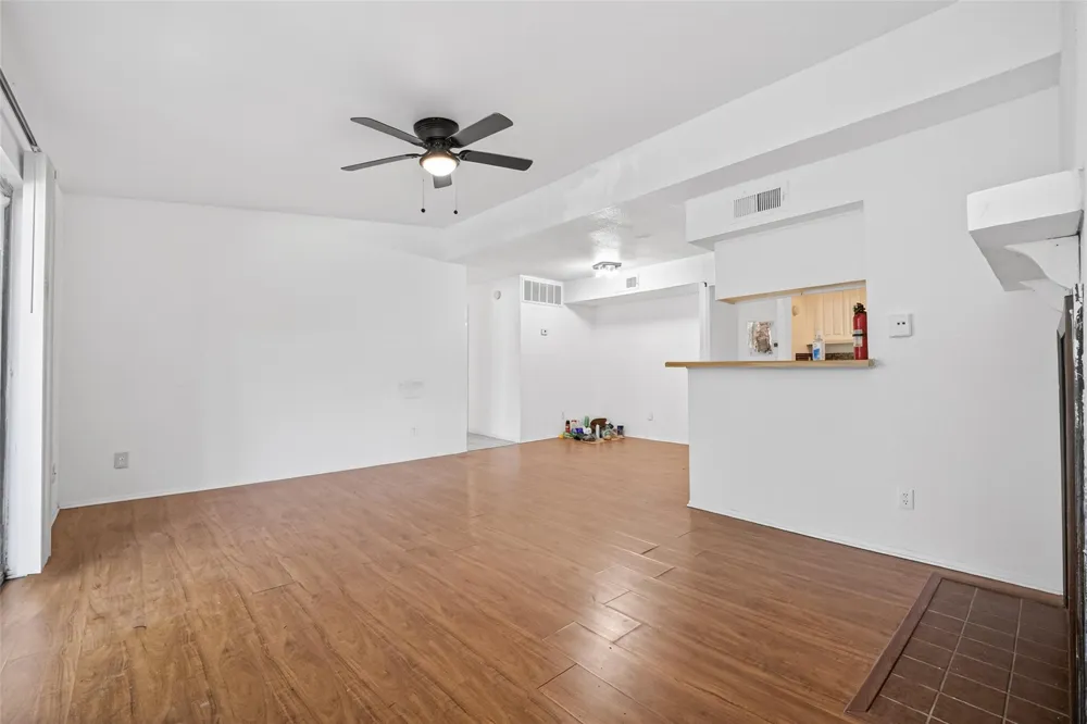 6001 Reims Road #802 Houston, TX 77036