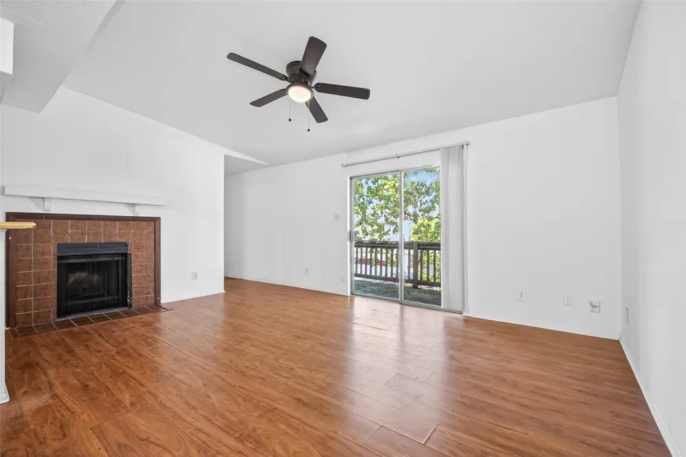6001 Reims Road #802 Houston, TX 77036