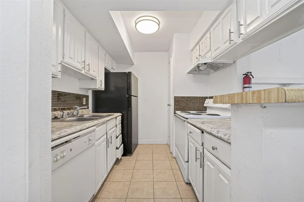 6001 Reims Road #802 Houston, TX 77036