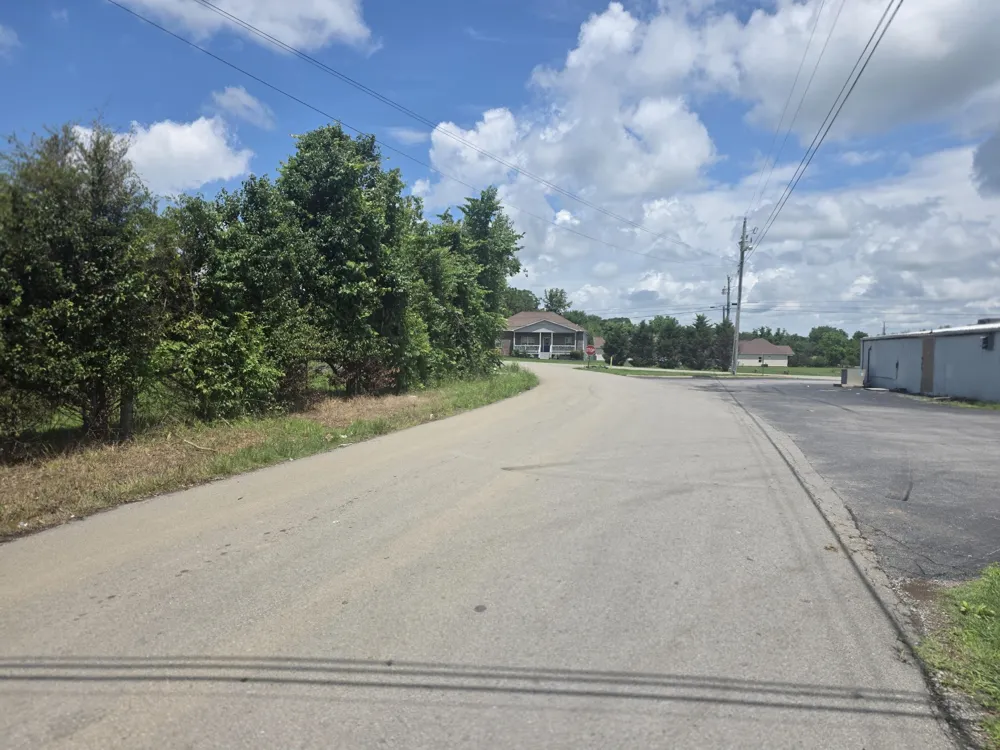 8373 Carthage HWY Lebanon, TN 37087