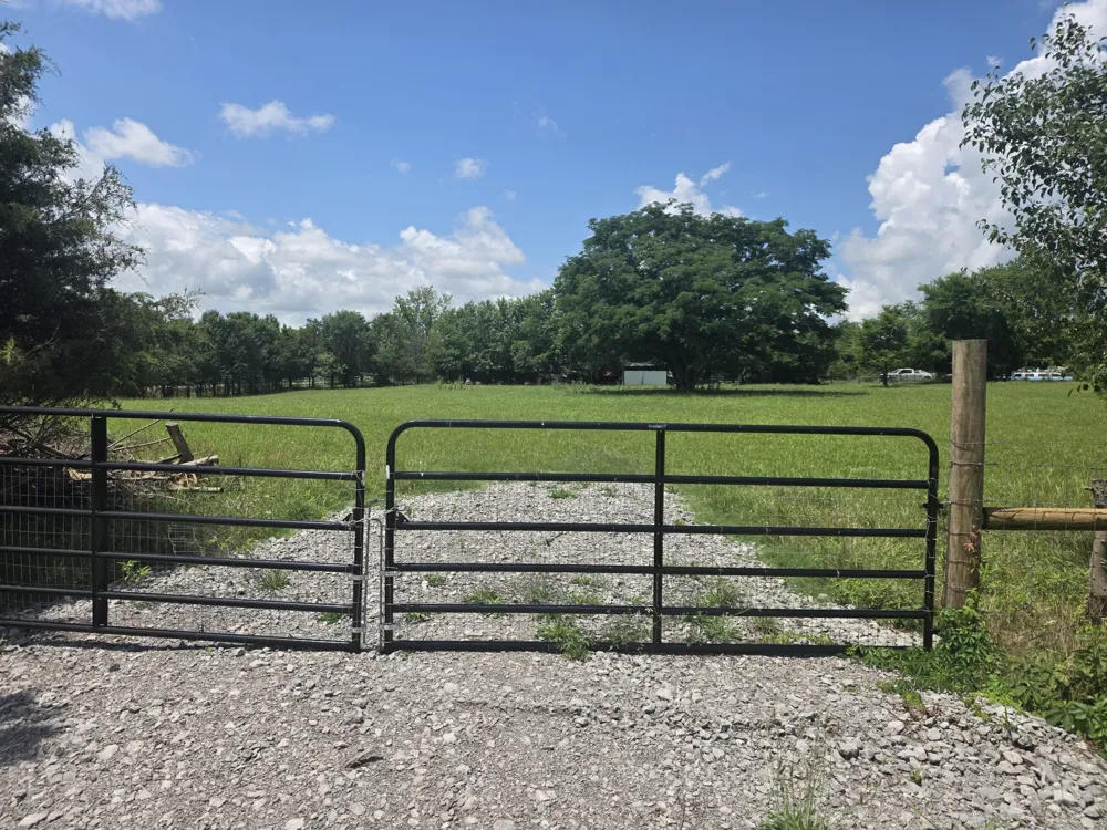 8373 Carthage HWY Lebanon, TN 37087