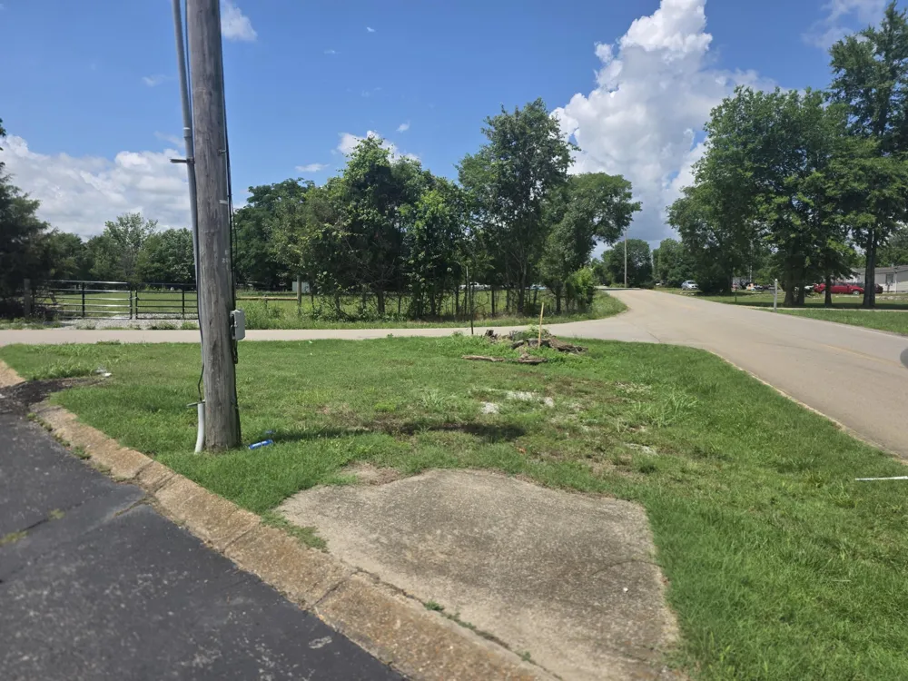 8373 Carthage HWY Lebanon, TN 37087