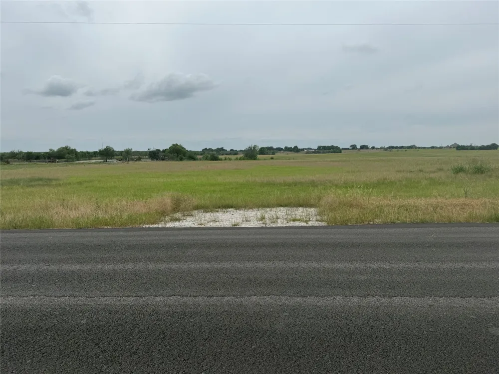 Cemetery Road West, TX 76691