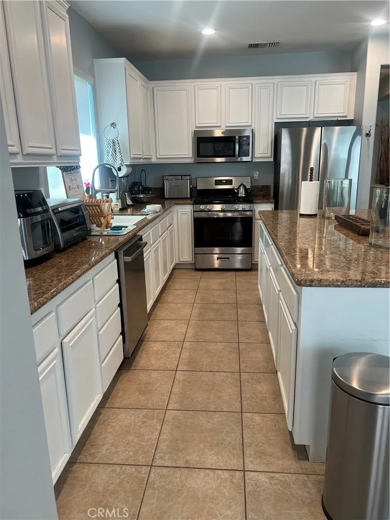 82779 Matthau Indio, CA 92201
