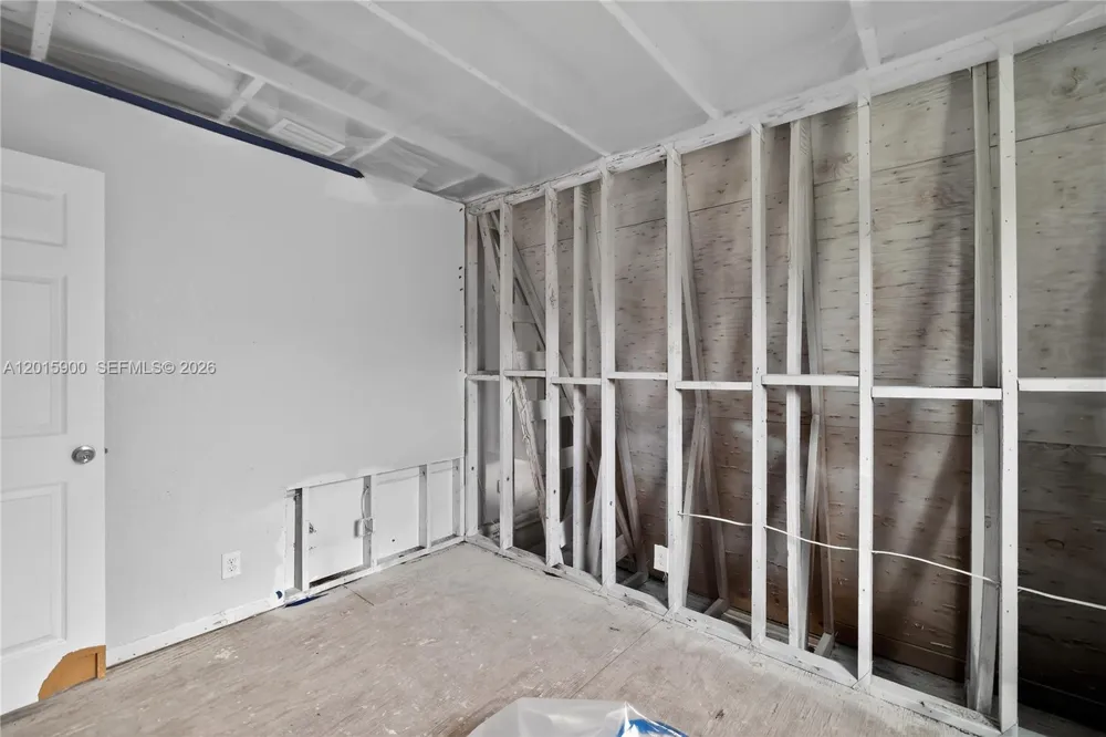 7913 Tam Oshanter Blvd #0 North Lauderdale, FL 33068
