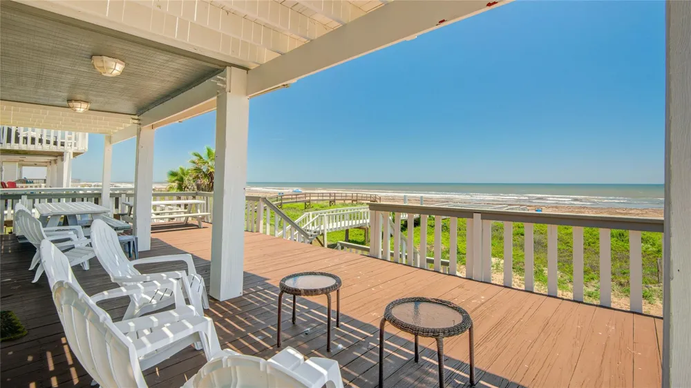 101 Stanek Drive Surfside Beach, TX 77541