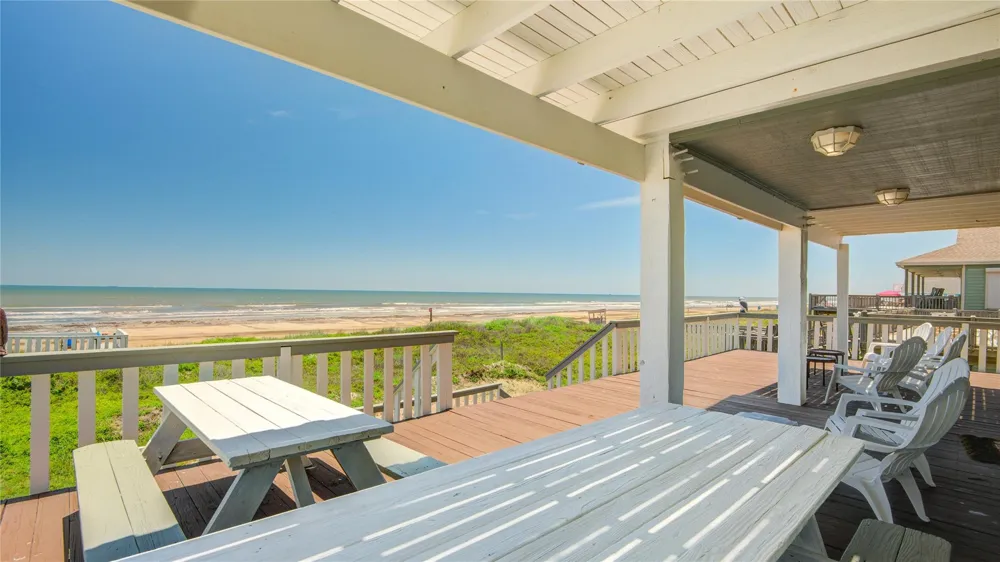 101 Stanek Drive Surfside Beach, TX 77541