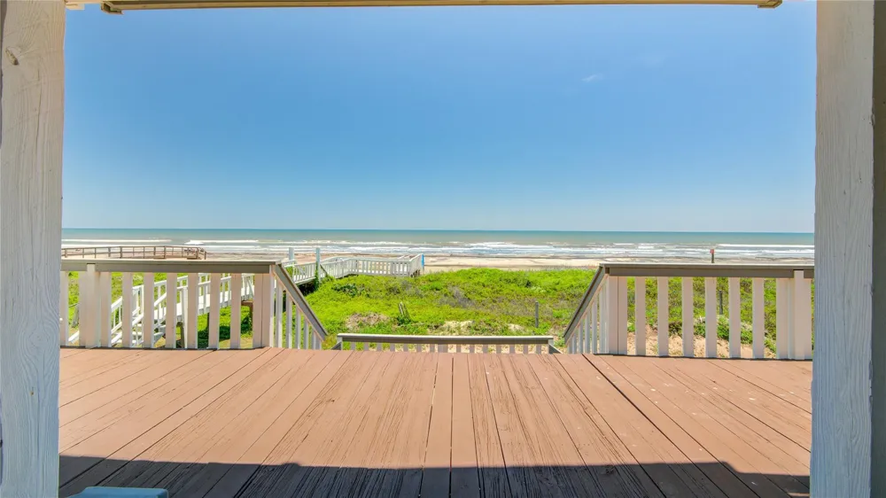 101 Stanek Drive Surfside Beach, TX 77541