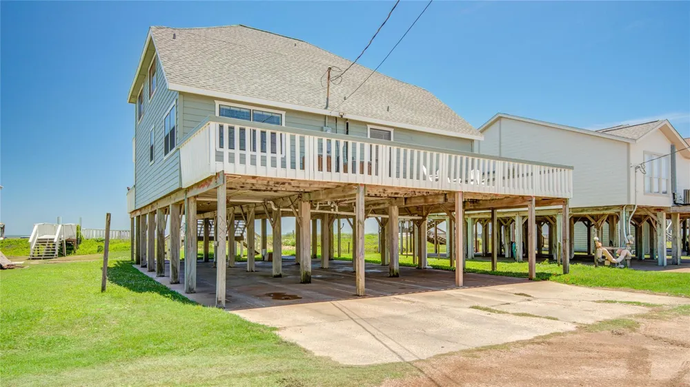101 Stanek Drive Surfside Beach, TX 77541