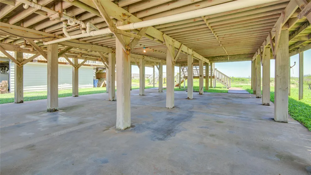 101 Stanek Drive Surfside Beach, TX 77541