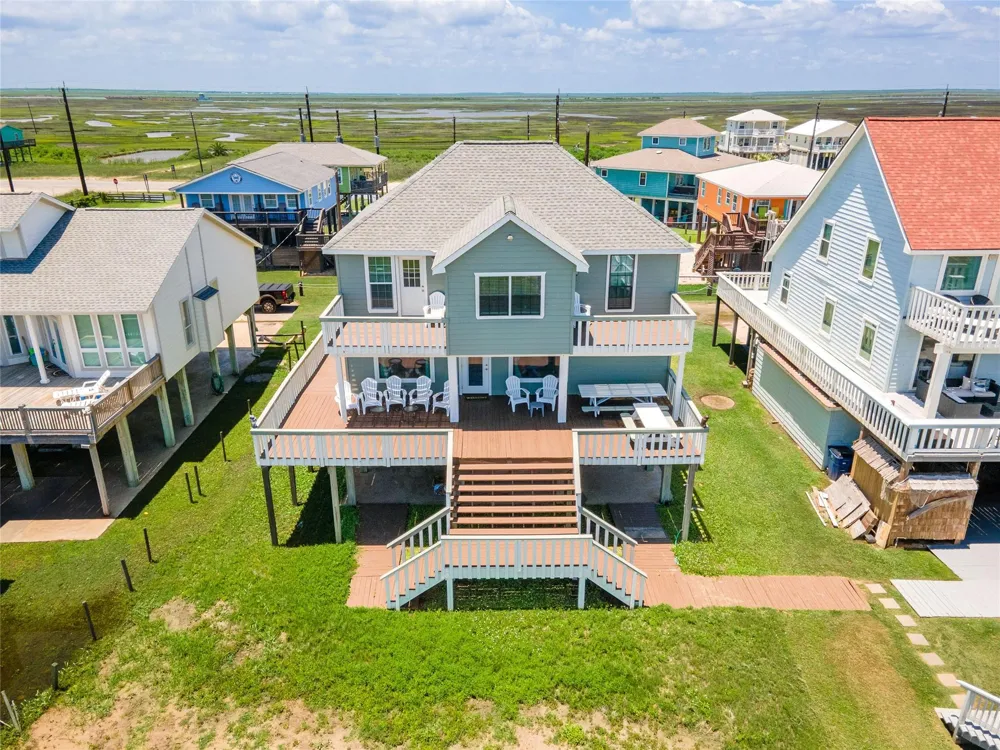 101 Stanek Drive Surfside Beach, TX 77541